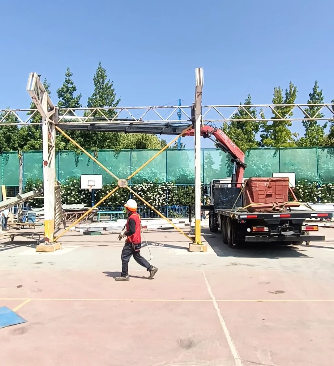 GALPÓN RETICULADO · MONTAJE EN OBRA